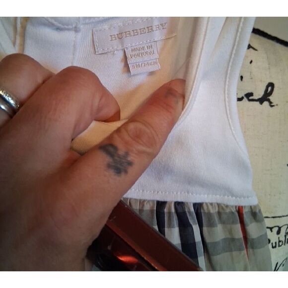 Burberry White and Plaid Kids Camisole - Picture 6 of 7